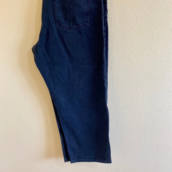 ASOS Curve Mom Jeans High Waisted in washed black - Picture 3 of 4